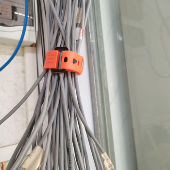 Cuple de legare din silicon pentru bagaje, mărfuri și curele de cort; eliberare rapidă, bandă elastică, încărcare 10 kg