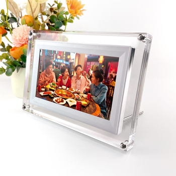 Wi-Fi-s digitális fotókeret átlátszó akrillal, 1024×600 felbontás, 8GB tárhely, videólejátszás