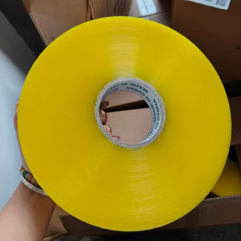Прозрачна опаковъчна лента, BOPP филм, горещо стоп лепило, здраво залепване, добра якост, подходяща за запечатване и опаковане, диапазон на температурата -20 до 40 °C