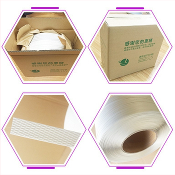 Bandă de ambalat PP, marca Lede; rezistență la tracțiune 120 kg; greutate 10 kg; rolă manuală