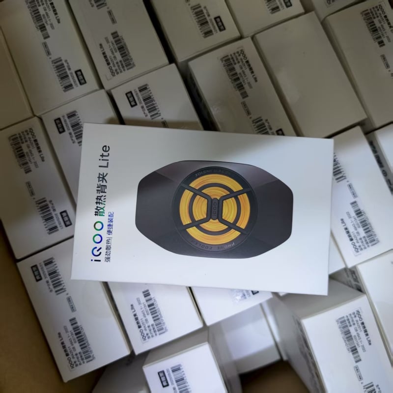 IQOO Clip de răcire pentru spate Lite — 10W, Type-C, ABS plastic + metal, Model Q17, Greutate 150 g