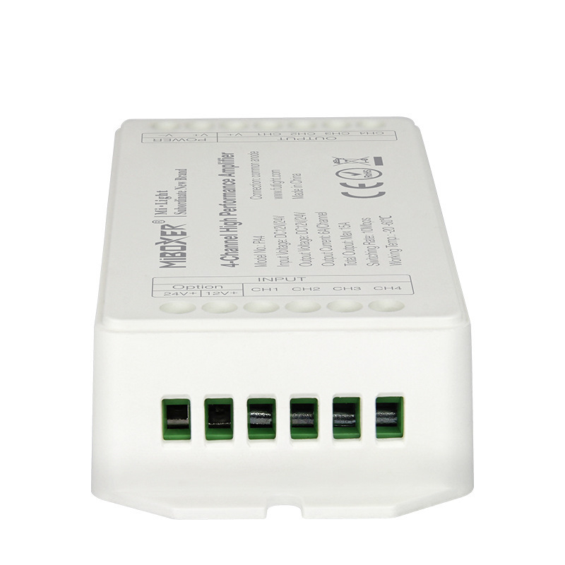 RGBW četiri-kanalni pojačivač/kontroler LED rasvjete OY-PA4, 12–24V, RF daljinsko upravljanje, IP68, domet do 30 m, terminalno sučelje