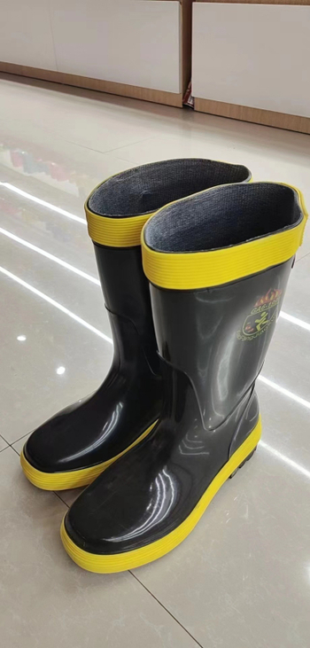 Πυροσβεστικά μποτάκια υδάτινων συνθηκών με προστασία από ατσάλι, PVC υλικό, αντοχή σε υψηλή θερμοκρασία και διάτρηση