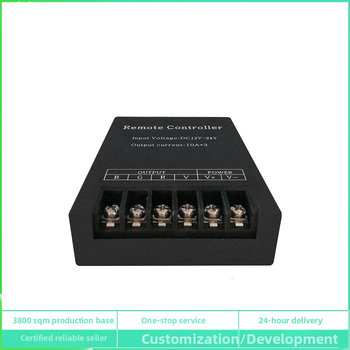 RGB LED pojačivač signala za LED trake, metalno kućište, 5–24V, IP20, vijčani terminal, upravljanje putem kontrolera