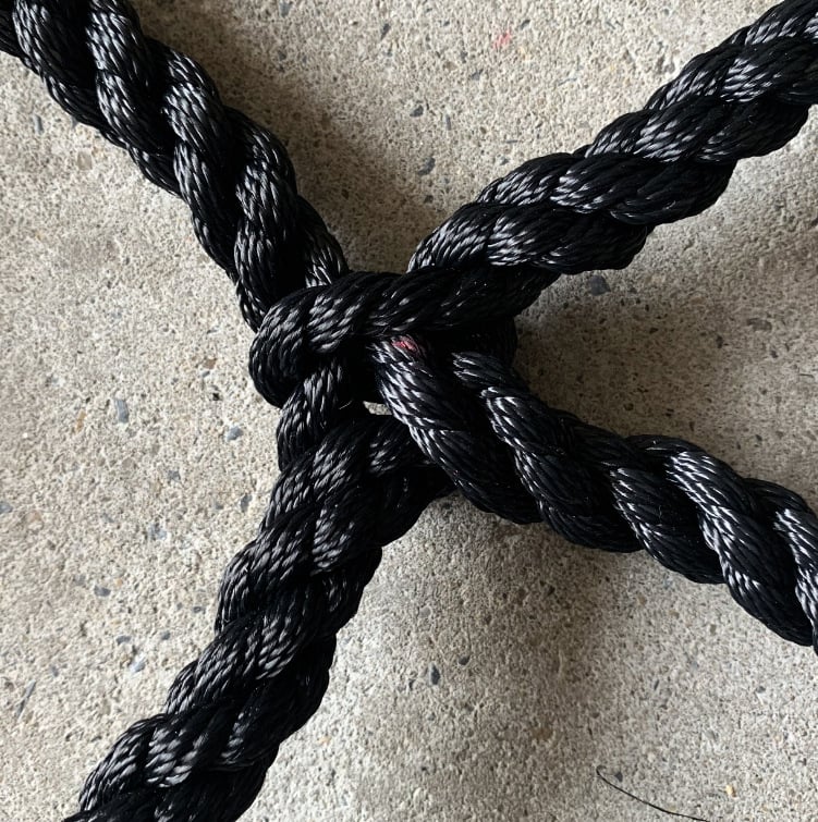 Κοινό δίχτυ ασφαλείας για αναρρίχηση, μοντέλο 032, πολυεστερικό υλικό υψηλής αντοχής, αντοχή φόρτου 1500 kg, κατάλληλο για κρέμαση και αναρρίχηση δικτύων