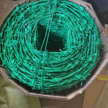 PVC-bevonatú tövisdrót kerítéshez — acél alacsony szén‑tartalmú, Ø 1,5–3,0 mm, egylövetű csavarodás, jobbkezes csavarodás, húzószilárdság 350