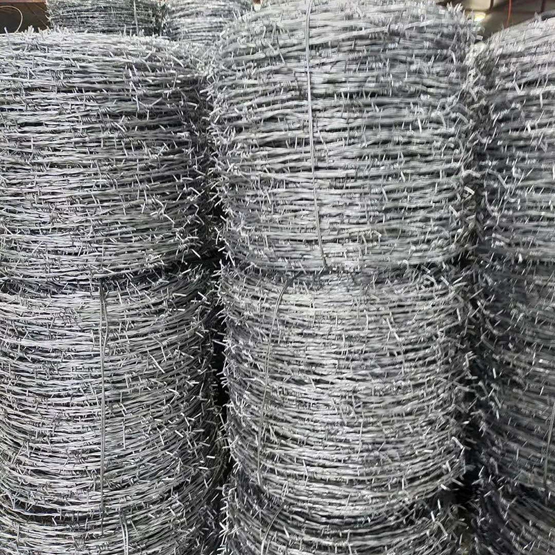 Rozsdamentes acél huzal bodro kerítés háló, anti-kapasodás elleni védőháló gyümölcsös és állattenyésztés izolációjára; dupla csavarodású, többszálú szerkezet; jobbkezes tekerés; Ø 1,7–2,8 mm; húzási szilárdság 10000