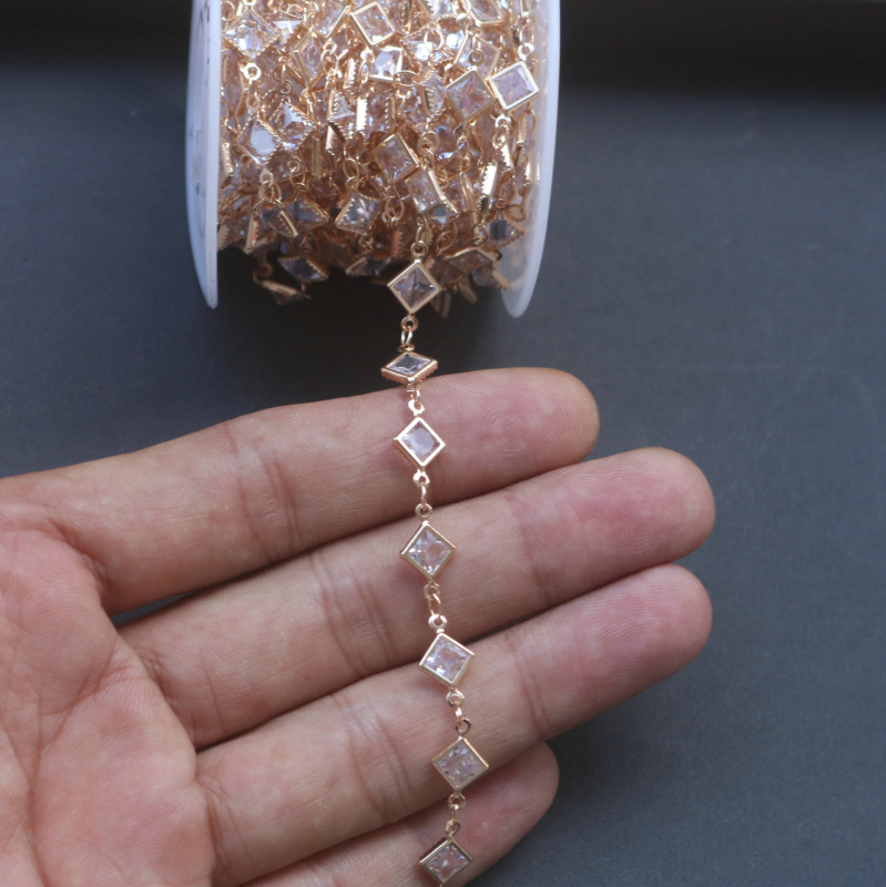 Bakrena lančana narukvica s geometrijskim oblicima i cirkonima, ručna izrada, elektroplatiranje, prilagodljivo, jesen 2025