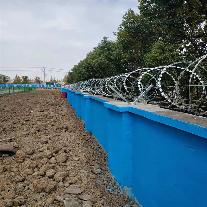 Horganyzott anti-mászás drótháló kettős csavarodással, többfonalas szerkezet, Siro-stílus, jobb forgás