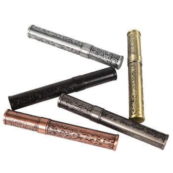 Tub metalic pentru trabucuri, cu umidificator, portabil, gravură fină