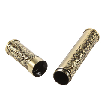 Tub metalic pentru trabucuri, cu umidificator, portabil, gravură fină