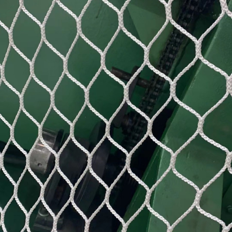 Mreža za pokrivanje kamiona – model 046, visokokvalitetni poliester, nosivost 100 kg, zaštitni pokrov