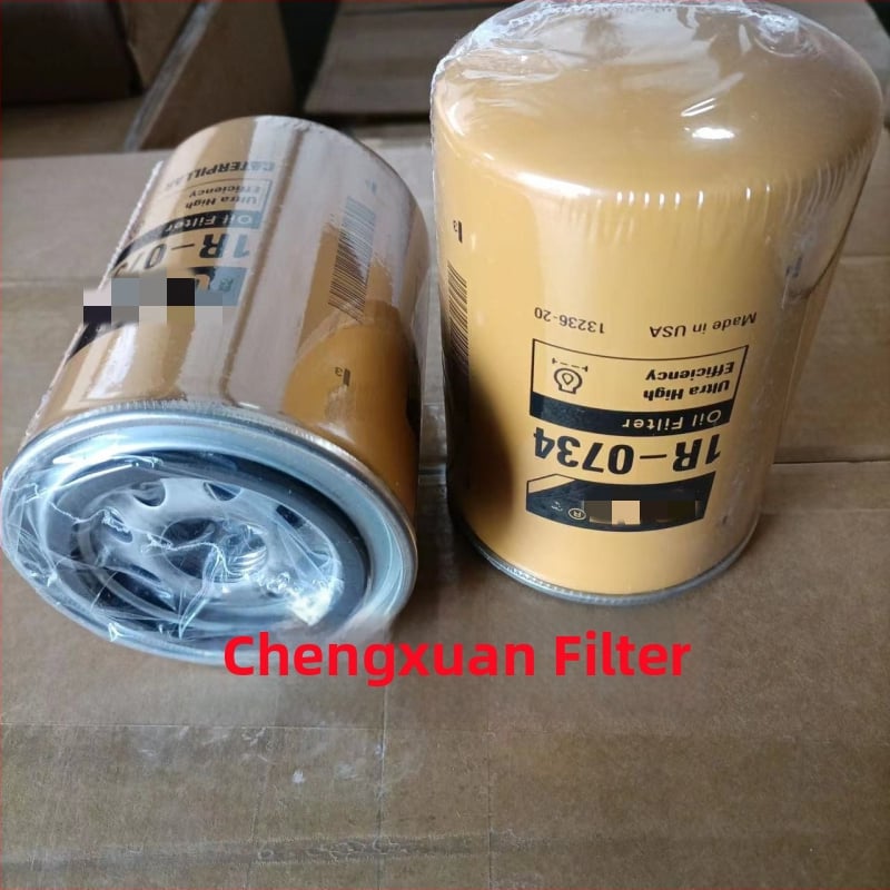 Olejefiltr prvok pre nákladné vozidlá a priemyselné stroje — nerezová oceľ, filtračný priestor 4523, filtračná presnosť 156, maximálny diferenčný tlak 53, model 1R-0734