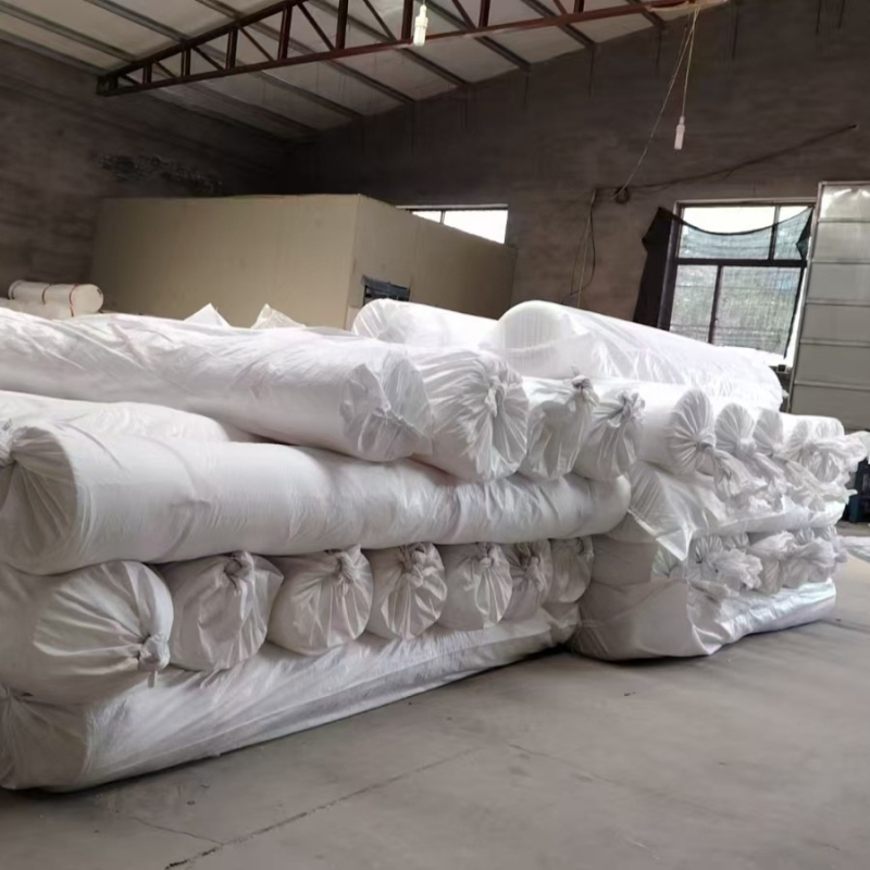 Plasă anti-insecte din polietilenă, 60-mesh, ochiuri 10–120 µm, diametru fir 0.2 mm, durată de viață 3–5 ani, pentru legume, pomi fructiferi și flori