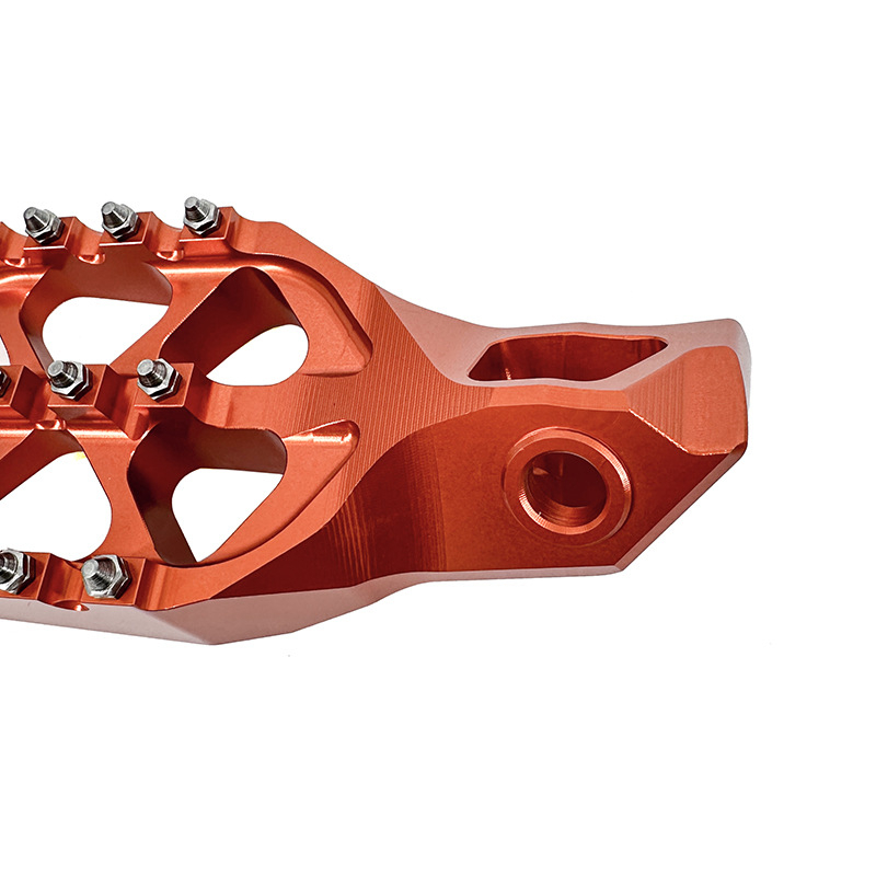 Predné pedálky pre off-road motocykle, CNC kovové pedály, značka Tmqwag, kompatibilné modely Hengjian s 0.25kg punch 250, Typ pedálu: Predný, Povrchová úprava: elektroplating