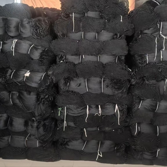 Crna poliester mreža za zaštitu od pčela i ptica za plastenik, voćke, ribnjake i poljoprivredno zemljište