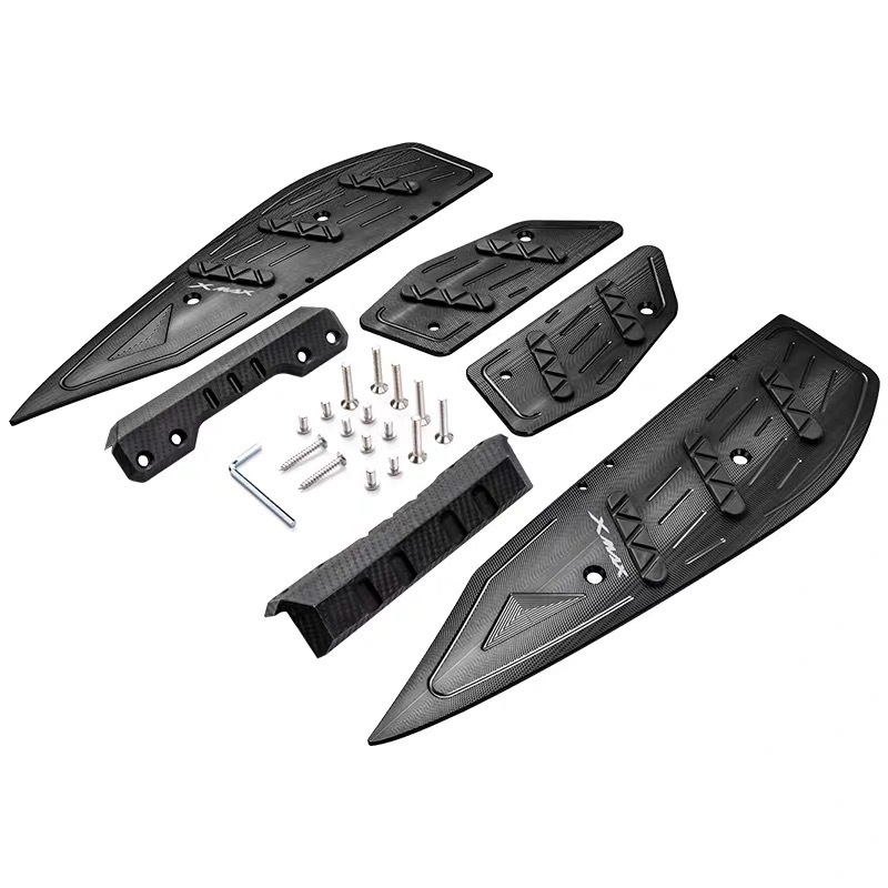 CNC pedál z hliníkovej zliatiny pre Yamaha XMAX300 — elektroplátovaný povrch