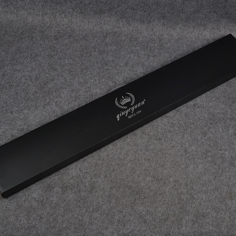 Εξωτερική ομπρέλα γκολφ με καλλιτεχνικό μοτίβο κεφαλής αλόγου, κεφαλής αετού και κρανίου· καμβάς σατέν 210Τ, ράβδοι από ανθρακονήματα, 8 ράβδοι, μακριά λαβή, χειροκίνητο άνοιγμα