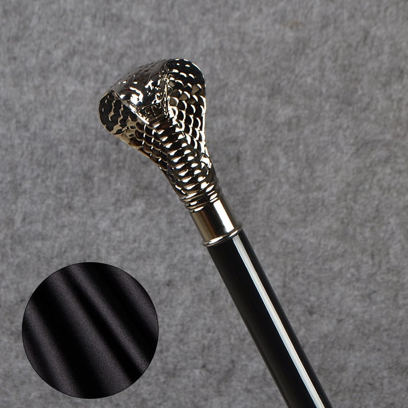 Εξωτερική ομπρέλα γκολφ με καλλιτεχνικό μοτίβο κεφαλής αλόγου, κεφαλής αετού και κρανίου· καμβάς σατέν 210Τ, ράβδοι από ανθρακονήματα, 8 ράβδοι, μακριά λαβή, χειροκίνητο άνοιγμα