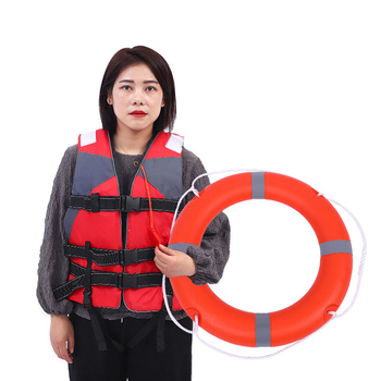 Set de echipament de salvare pe apă cu colace și veste de salvare — colace din plastic și din spumă; veste Yamaha și obișnuite; marcă Kunming; model A2; cod produs 03