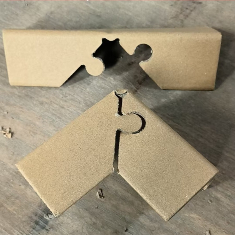 L-tvarovaný papierový ochranný roh, materiál: kraftový papier + papier na vlákna, kód produktu: Paper corner protector, tlač loga: Áno