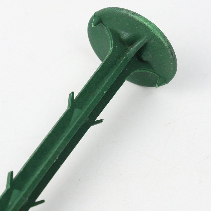 Пластмасови земни колчета за фиксиране на филм и мрежа против плевели в градина и оранжерия