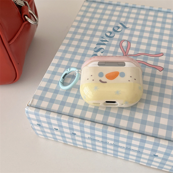 Futrola za AirPods za 4. generaciju i Pro 3. generaciju | Dizajn Snježnog čovjeka | Materijal PC, Mek kućište, Reljefni uzorak