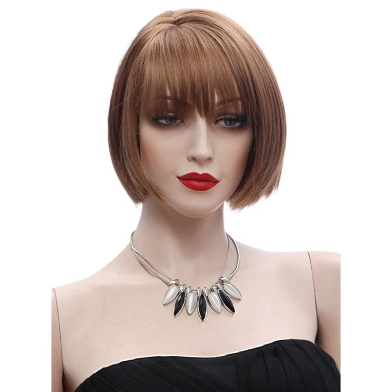 Perucă lungă, păr drept, breton oblic; fibre rezistente la temperatură; poate fi vopsită; Model 9549