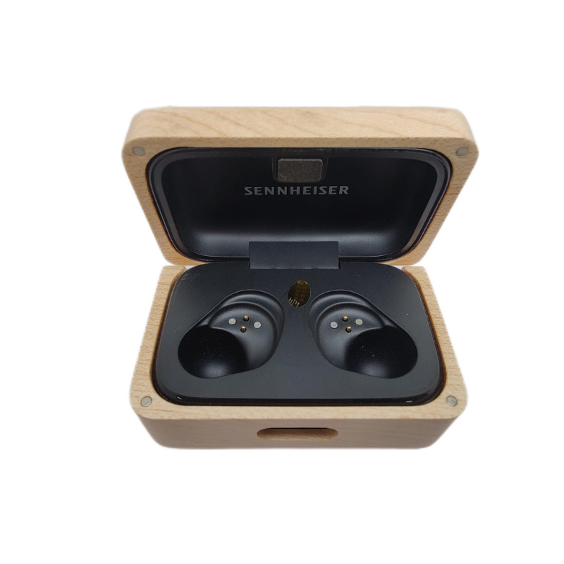 Drevené tvrdé puzdro na slúchadlá Sennheiser Momentum True Wireless Gen 3/4 – vyrezávaný dizajn