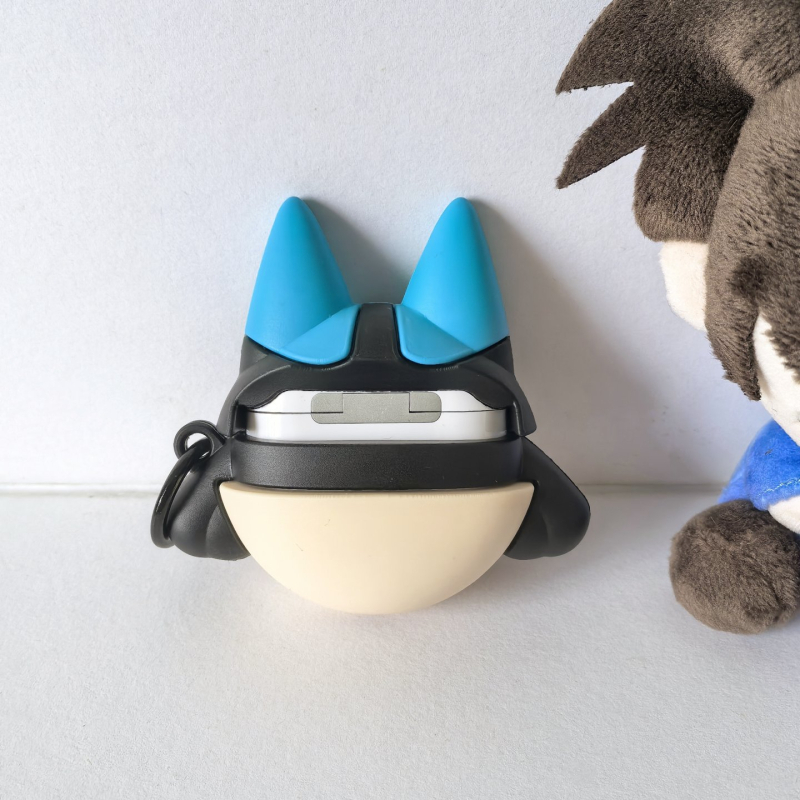 Apple AirPods Lucario Poké Ball Ochranný kryt – Silikón, Tvrdý kryt, Kreslený štýl, Injekčné vstrekovanie