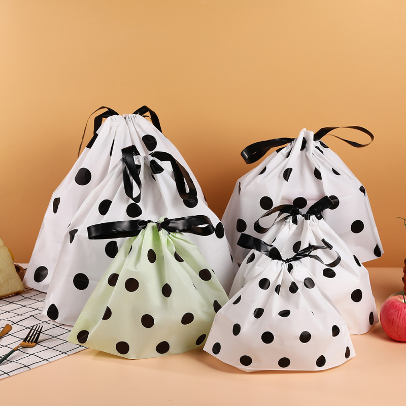 Jednokratna torbica za pakiranje sa šnomom, mat završna obrada, dvostruki sloj debljine 14, opća ambalaža