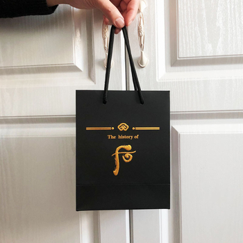 Set darčekových tašiek na svadbu – laminácia a horúca razba, svetlý luxusný štýl, Materiál: kartón