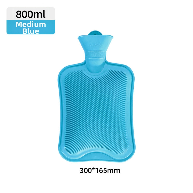 Gumená fľaša na horúcu vodu plnená vodou, hrubšia a proti úniku, určená pre ruky, brucho a nohy (hmotnosť 0.3 kg; materiál: guma; spôsob ohrevu: naplnenie vodou; príslušné časti: ruky, brucho, nohy)