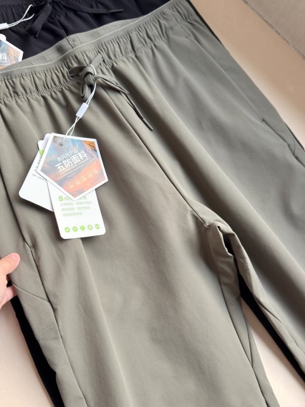 Pantaloni soft shell pentru drumeții — unisex, țesătură Twill pentru drumeții, culoare uni, sezon: iarnă, primăvară, toamnă