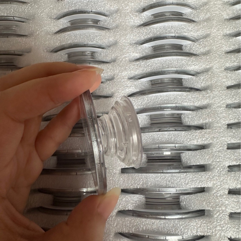 Stolna podrška – konstrukcija od legura, opći stil.