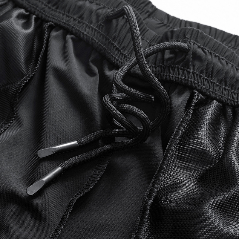 Muške Capri sportske hlače, Capri kroja, srednji pojas s remenom, zatvaranje šnonom, brzo sušeći stretch nylon-mješavina