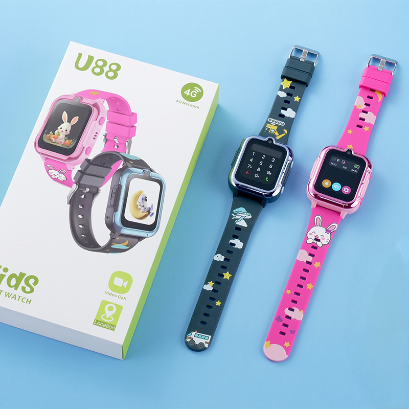 Ceas inteligent pentru copii cu apeluri telefonice, videoconvorbiri HD, localizare GPS precisă și suport multilingv