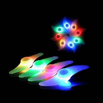 Set LED svjetala za bicikl s oblicima vrbovog lista, žičana svjetla, svjetla u obliku strelice, kotač s dizajnom vjetar i plamen, mjesečina i zvjezdice za noćnu vožnju