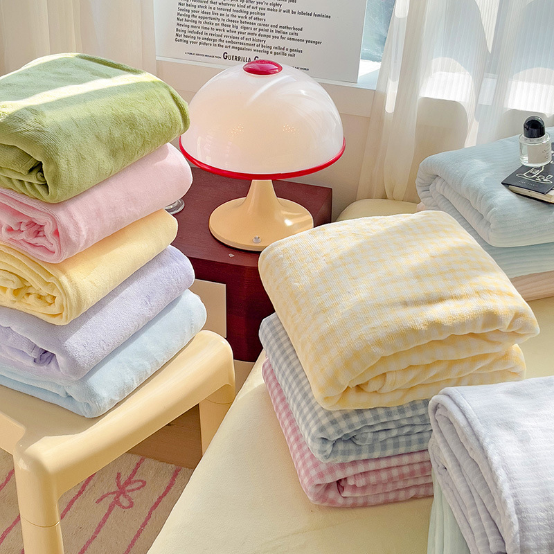 Set de pat 3 piese din velur de lapte, greutate 500–799 g, model cu dungi, imprimare reactiva