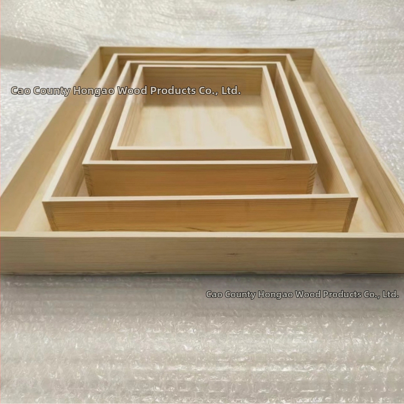 Cutie din lemn masiv, pătrată, lemn natural, finisaj sculptural, imprimare logo, opțiuni personalizabile