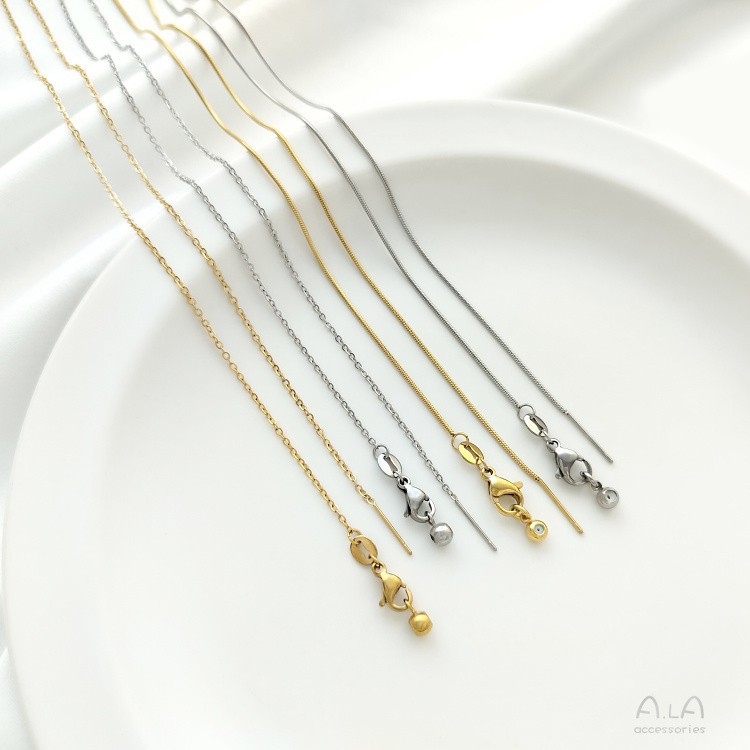 Colier din oțel de titan cu lanț șarpe, placare prin vid, design în formă de O, mărgele; personalizare disponibilă și etichetă privată licențiată