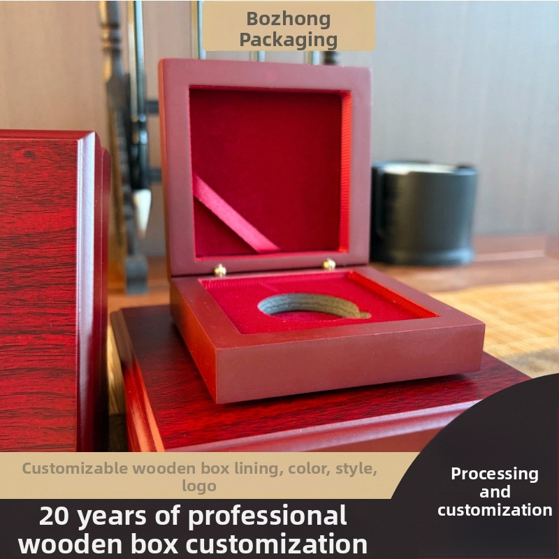 Drevená MDF škatulka na pamätné mince a zlaté/strieborné mince • Model BZBOX-0038 • Laserové gravírovanie, UV lakovanie, zlaté razenie • Tlač loga a prispôsobenie