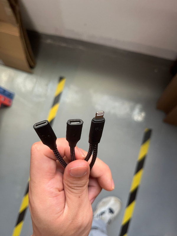 OTG adaptér io04 pre Lavalier mikrofón, slúchadlá a zvukovú kartu, kompatibilný s Androidom aj Apple, iOS adaptér pre živé vysielanie a nabíjanie