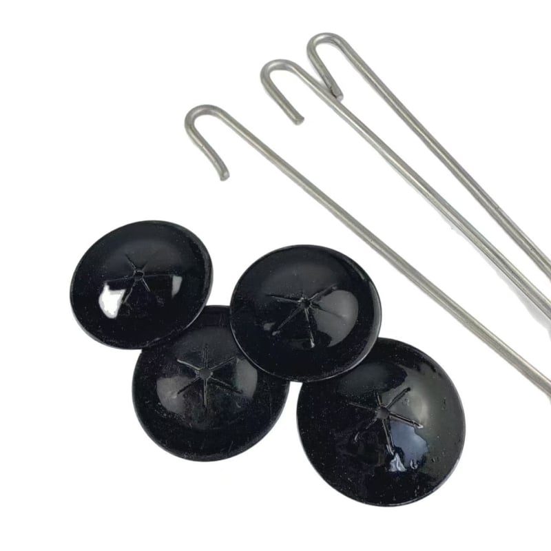 Cuier izolant tip J cu garnitură auto-blocantă pentru plasă anti-păsări la panouri solare • Material: oțel inoxidabil • Nucleu: oțel inoxidabil și aluminiu • Temperatură de lucru: 200°C • Conductivitate termică: 0.03 W/mK • Grad: A