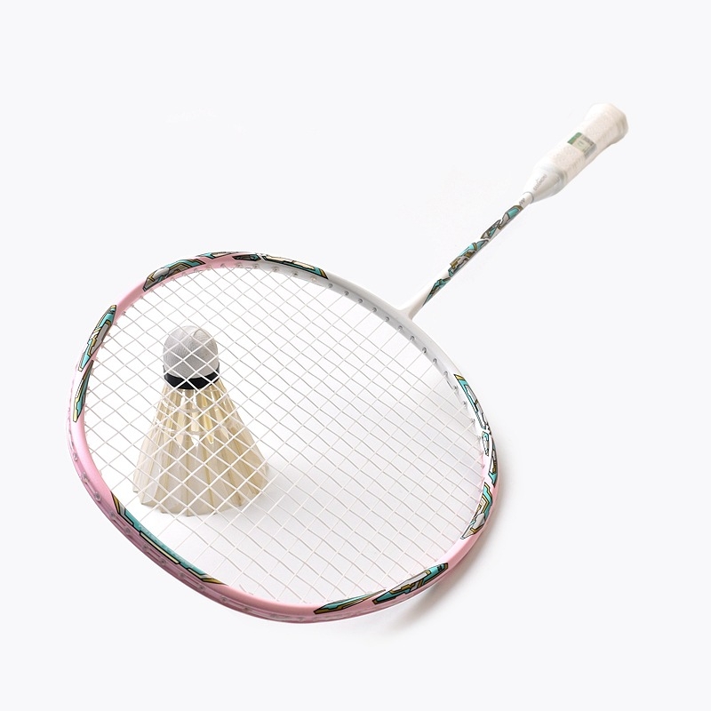 Guangyu 4U badminton reketa – okvir od karbonskih vlakana, težina 80–84 g, držač G4, direktni udarac