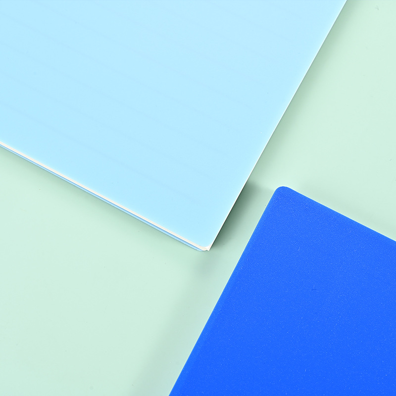 Бележник със спирално подвързване, прост и модерен стил; 60 страници, персонализируемо тегло на хартия, възможност за персонализирана обработка.