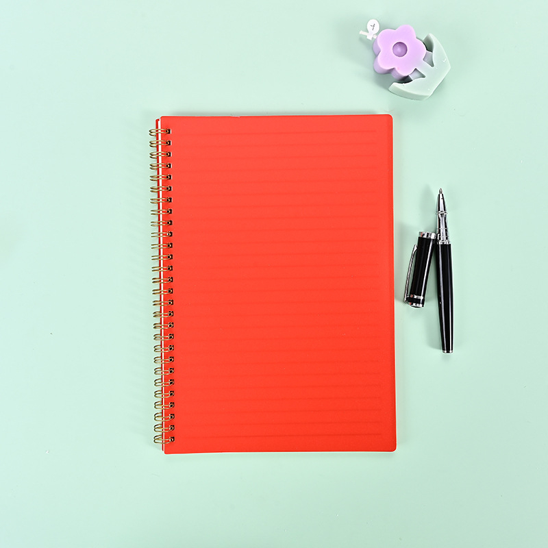 Бележник със спирално подвързване, прост и модерен стил; 60 страници, персонализируемо тегло на хартия, възможност за персонализирана обработка.