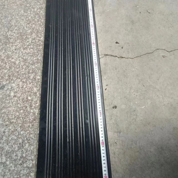 Előre gyártott lépcsővédő gumialátét építéshez, csúszásmentes, sarokvédő, Márka 11