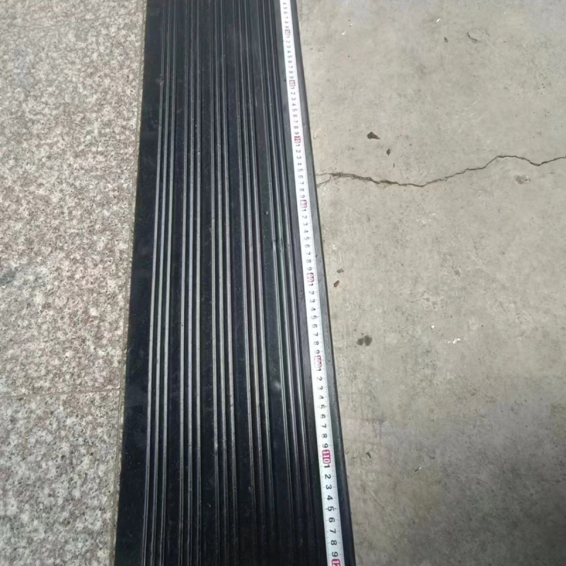 Előre gyártott lépcsővédő gumialátét építéshez, csúszásmentes, sarokvédő, Márka 11