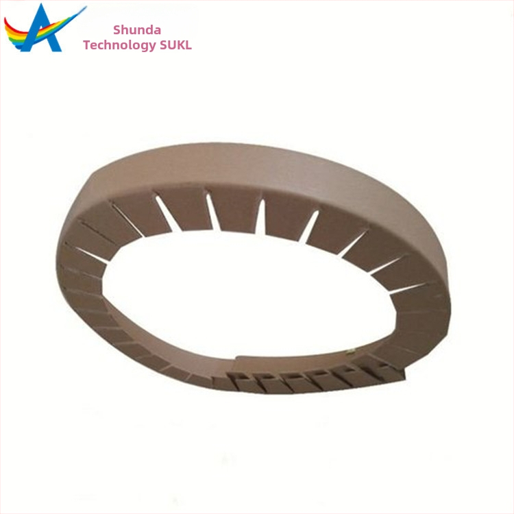 L-tvarný roh z kraft papiera pre podnosy, mimoriadne tvrdý